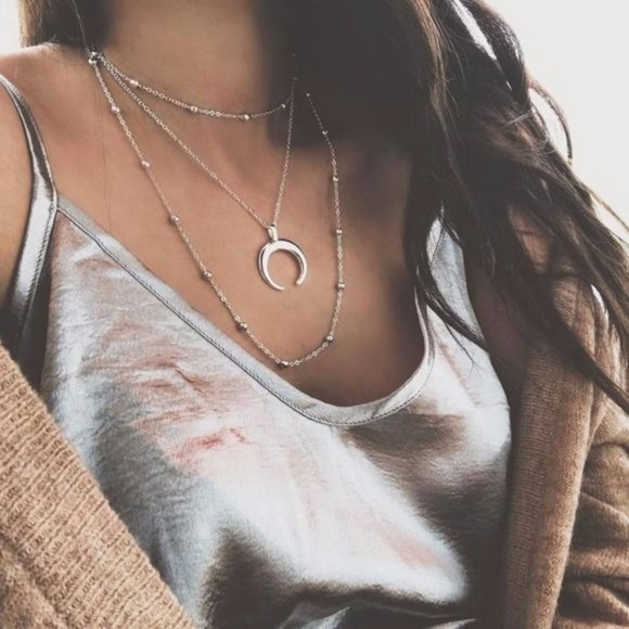 Jewelry - LAST ONE!! Silver Layered Moon Necklace